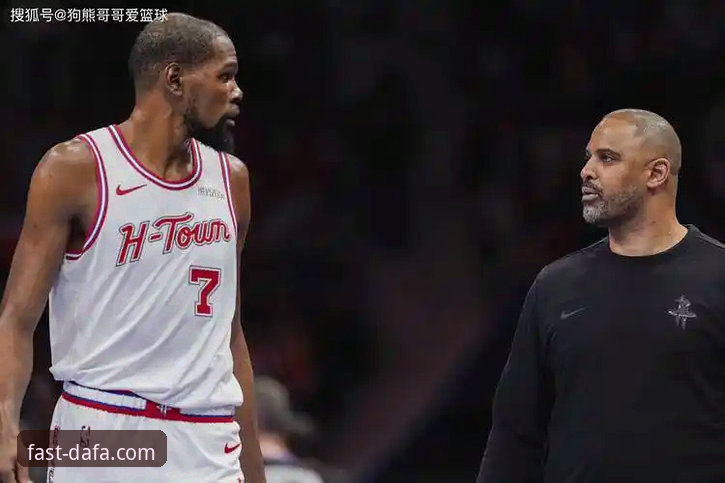 揭秘火箭大胜尼克斯背后的幸运密码：从17分优势到3连胜的深度解读